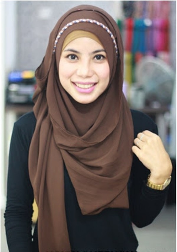 Modern and Simple Hijab Styles