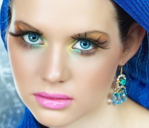 Showy and Flashy Party Eye Makeup