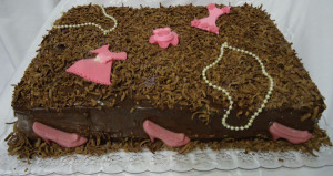 Chocolate Cake With Dolls Accessories