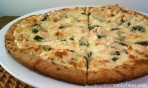 Chicken-Alfredo-Pizza