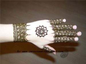 Classic Hand Back Mehndi Design Wallpaper