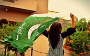 Girls with pakistani flag